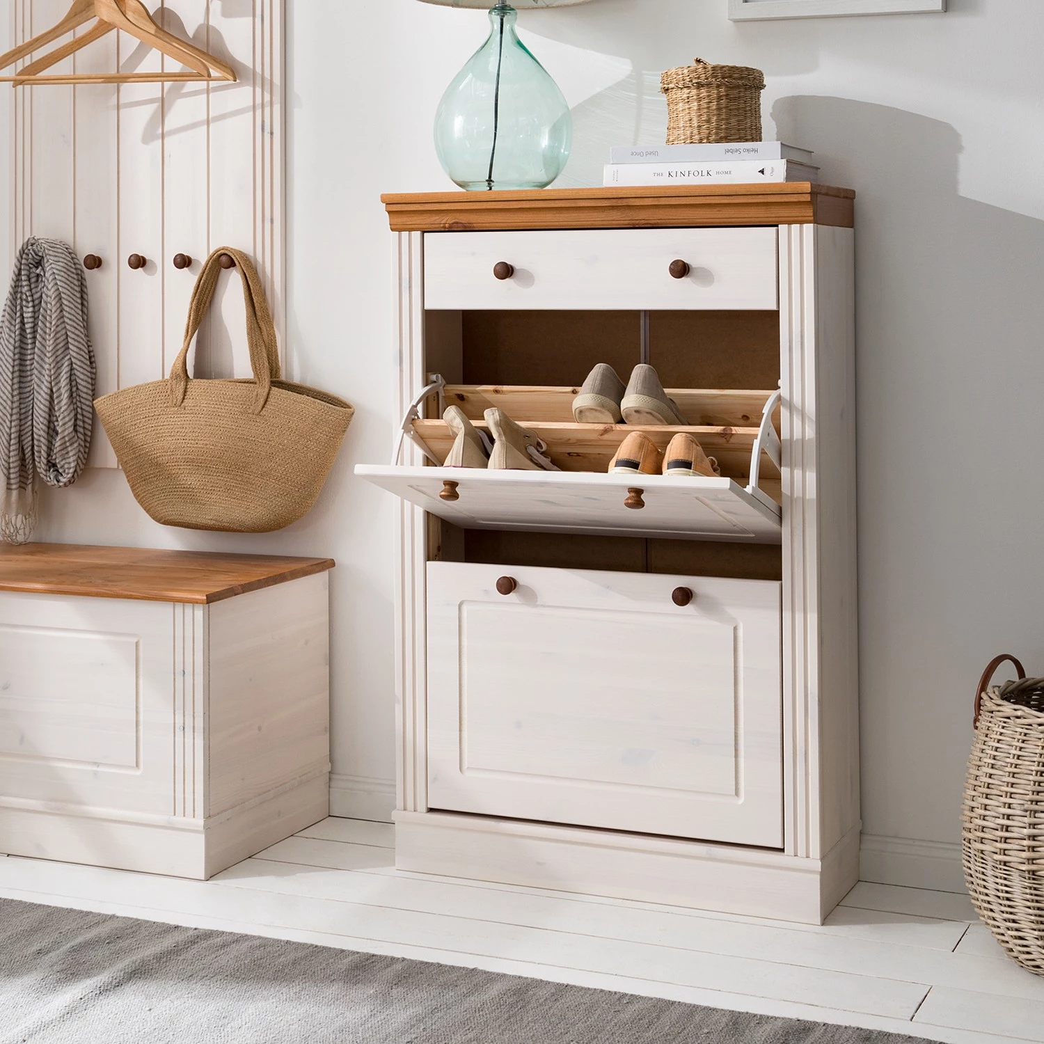 Maison Belfort Meuble à chaussures Lillehammer II - Pin massif - Pin blanc / Pin couleur miel 3 Maison Belfort Meuble à chaussures Lillehammer II - Pin massif - Pin blanc / Pin couleur miel – Image 3