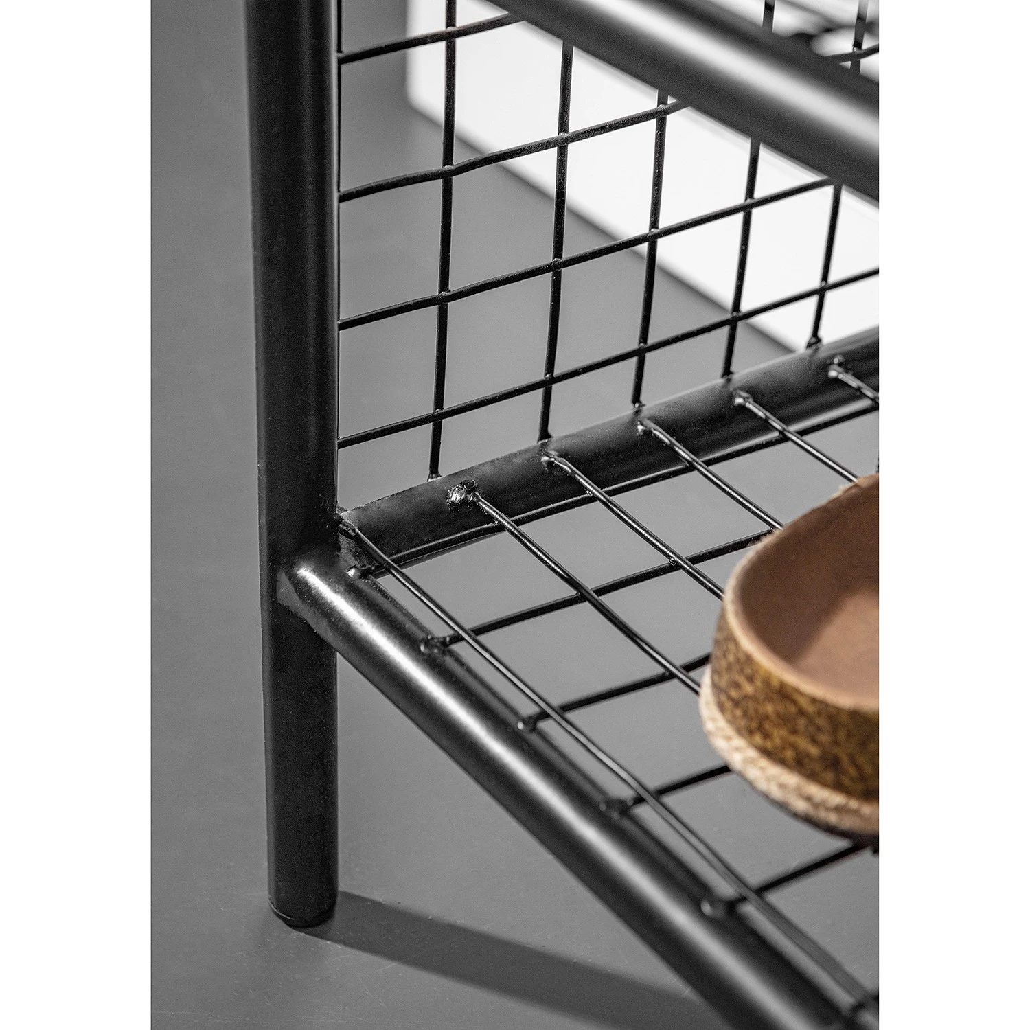 Red Living Étagère à chaussures Ugo - Manguier massif / Métal - Manguier / Noir 10 Red Living Étagère à chaussures Ugo - Manguier massif / Métal - Manguier / Noir – Image 10