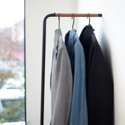 Yamazaki Porte-manteau Tower I - Métal - Noir 6 Yamazaki Porte-manteau Tower I - Métal - Noir -Vestiaires Soldes 1000347259 220505 030 DETAILS P000000001000347259