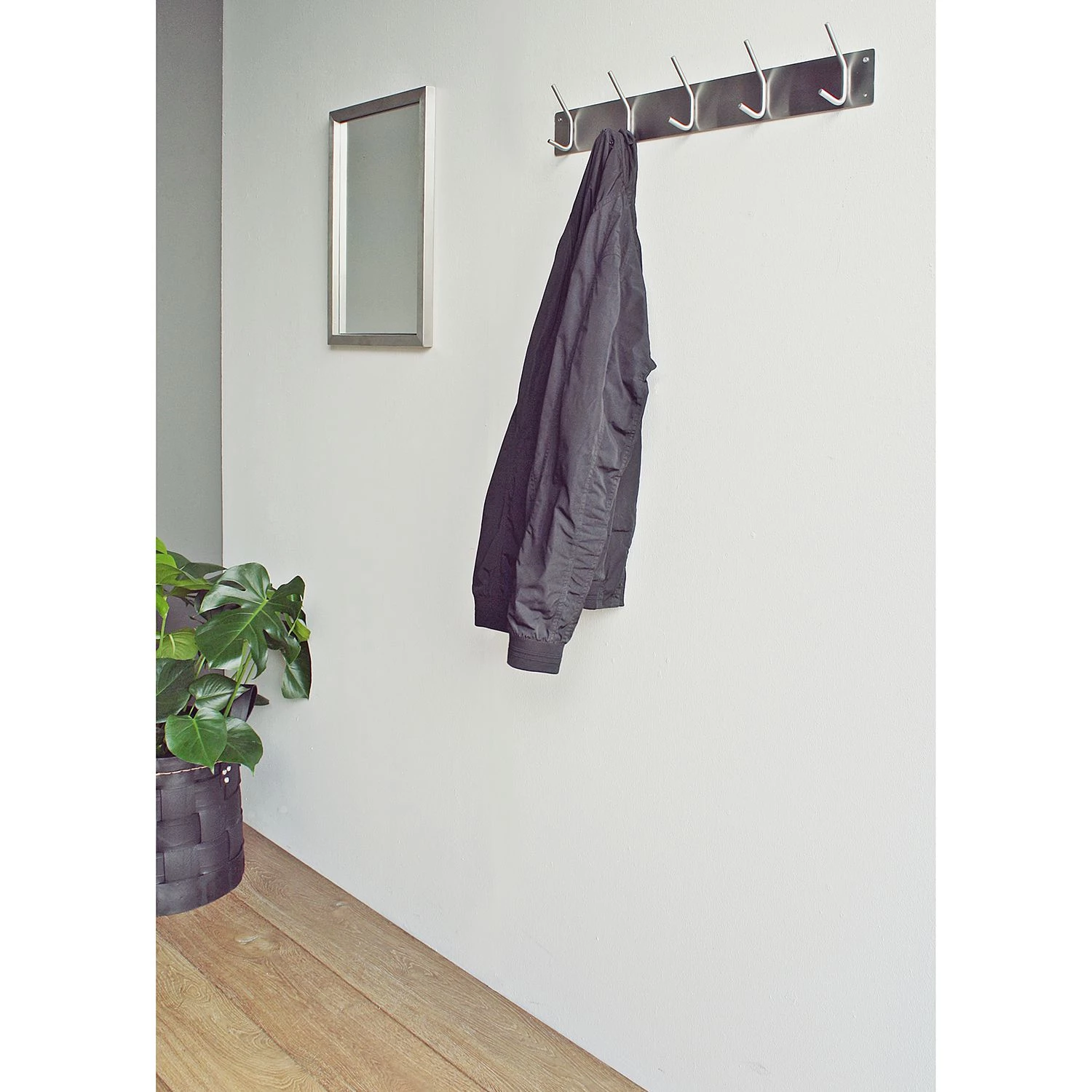 Loftscape Porte-manteaux Falcao II - Acier inoxydable 2 Loftscape Porte-manteaux Falcao II - Acier inoxydable – Image 2