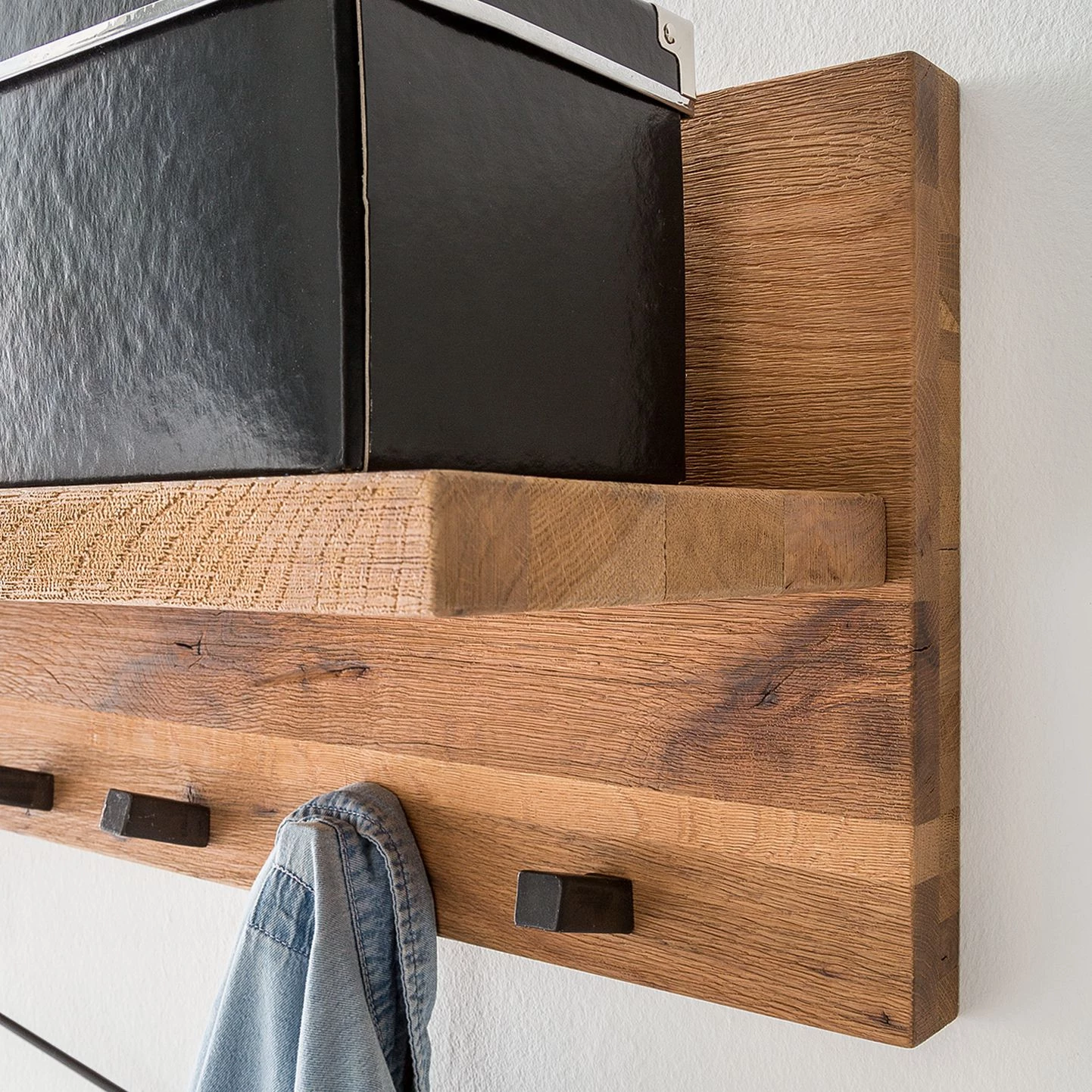 Ars manufacti Porte-manteaux mural Forunas I - Chêne cerris / Chêne sauvage massif 7 Ars manufacti Porte-manteaux mural Forunas I - Chêne cerris / Chêne sauvage massif – Image 7